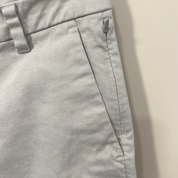 Beige/White/Lite-khaki Lululemon ABC Shorts - Picture 3 of 7